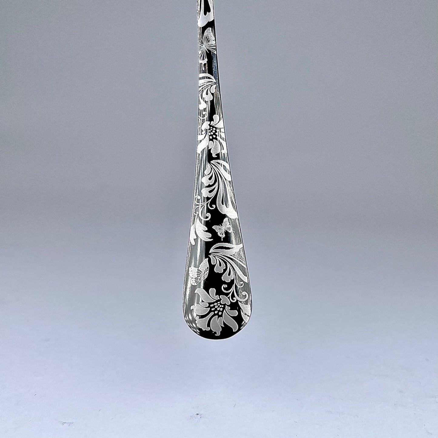Schwarz-silberner Blumen Ring
